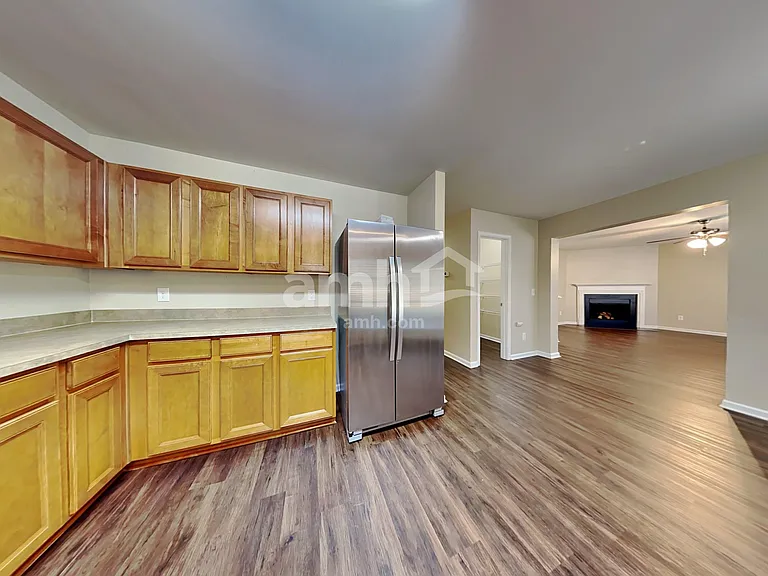 213 Pine Hall Dr — Photo 4