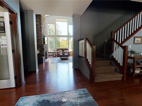 5th image of 11607 Elk Heights Ln SE