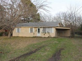 1404 Perry St, Longview, TX 75601