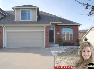 805 N Field Stone Dr, Lawrence, KS 66049