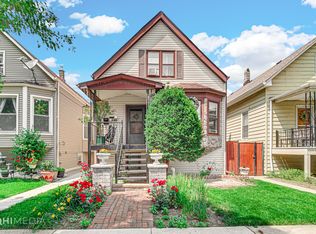 3352 W Pensacola Ave, Chicago, IL 60618