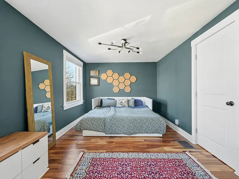 1424 Macon Ave — Photo 21