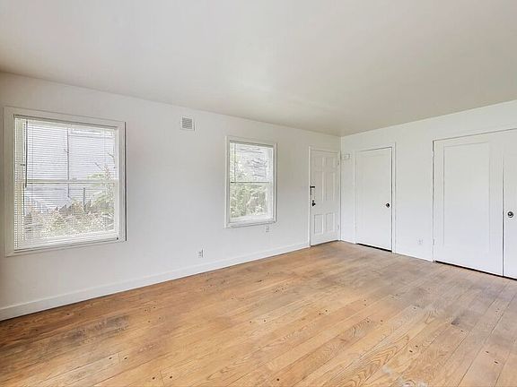 2nd image of 506 Valle Vista Ave