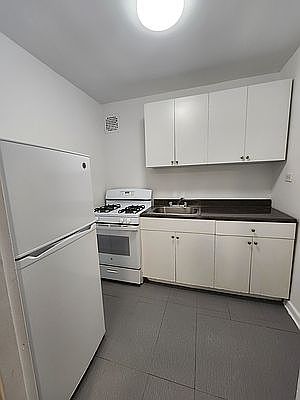 3rd image of 90-11 35th Ave APT 5G