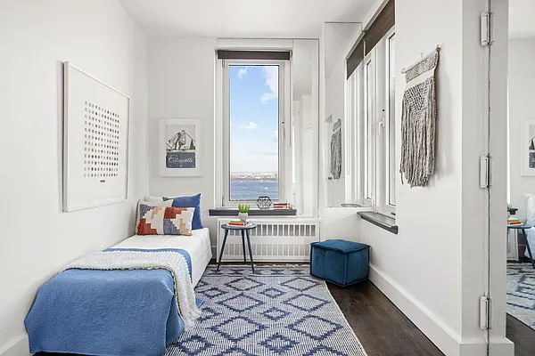 Sold by Compass | media 13