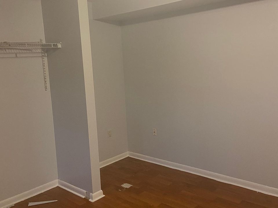 1st image of 1421 14th Ln Floor 1421