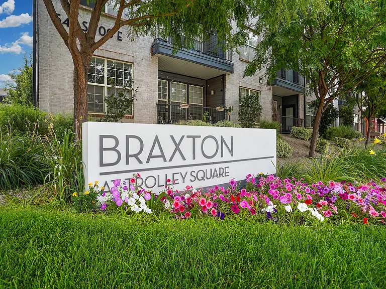 Braxton at Trolley Square — Photo 21