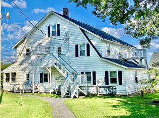 6 Bates Gates Rd, New Hampton, NY 10958