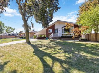 961 Ennisclaire Dr, Sarnia, ON N7V3G8