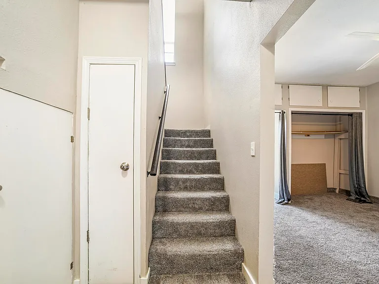 1913 Colorado Ave — Photo 26