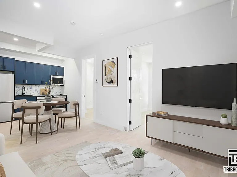 141 Meserole St #2B — Photo 3