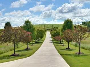 9111 St Kilian Heights Rd, Allenton, WI 53002