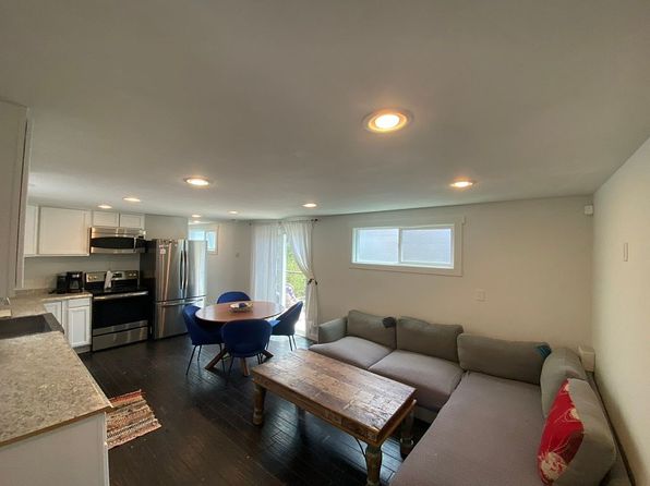 847 Airport Rd #14