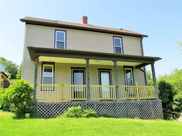 2050 Paintertown Rd, Irwin, PA 15642