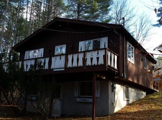 118 Chester Shores Dr, Chestertown, NY 12817