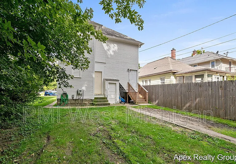 1530 Quarry Ave NW #1 — Photo 13
