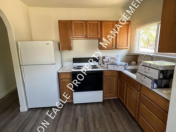 2nd image of 511 15th Ave N