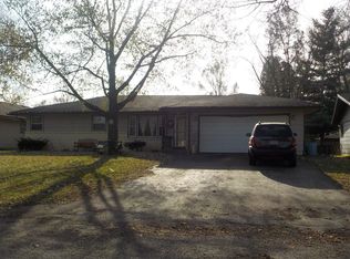 1961 Will James Rd, Rockford, IL 61109