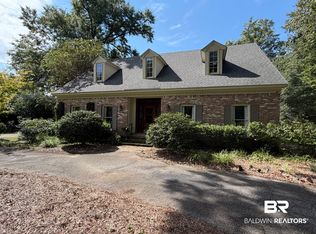 407 Village Dr, Daphne, AL 36526