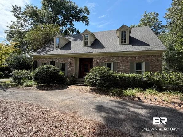 407 Village Dr, Daphne, AL 36526