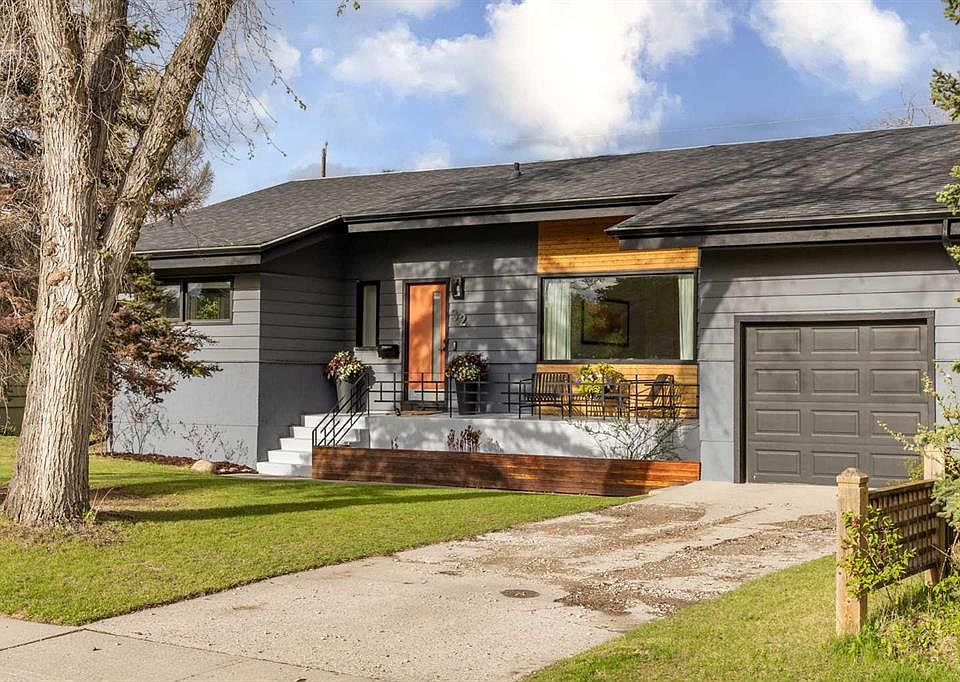 1st image of 32 W Westminster Dr SW
