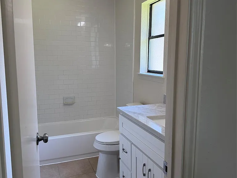 8027 Wind Forest Dr — Photo 15