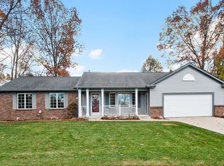 2940 Fingers Dr NE, Grand Rapids, MI 49525