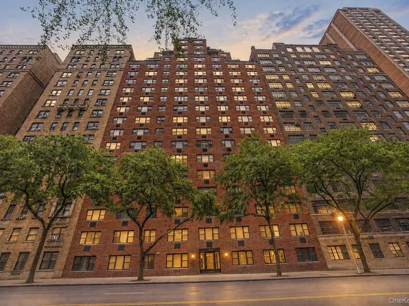 315 E 72nd Street #3A, New York (Manhattan), NY 10021
