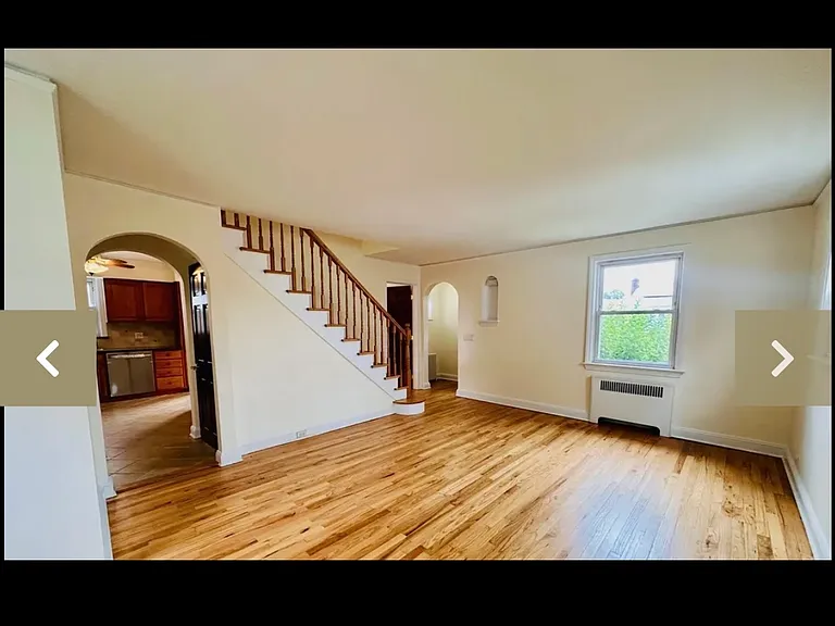 47 Aqueduct Ave — Photo 2
