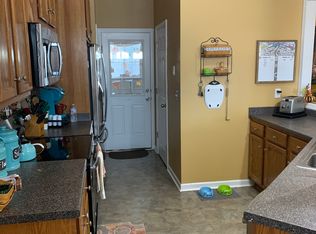 1403 Loudon Hill Dr, Warner Robins, GA 31088