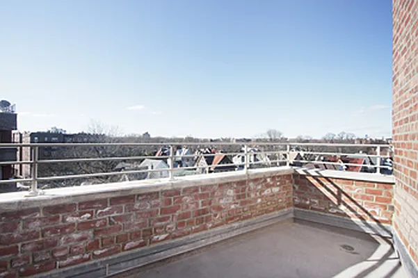 Sold by Brooklyn Hearth Realty | media 24