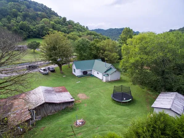 1450 Wartrace Hwy, Whitleyville, TN 38588