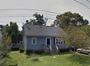 38 Leland St, New Bedford, MA 02745