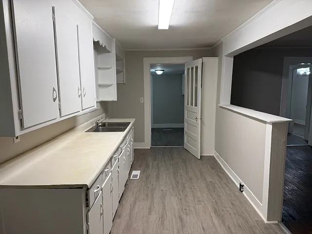 406 Stafford St — Photo 2
