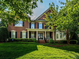 413 Hampshire Hill Rd, Matthews, NC 28105