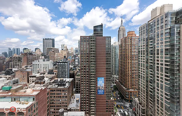 Rented by CORE | media 42