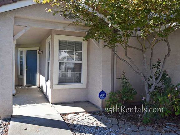 2nd image of 3426 Alder Canyon Way