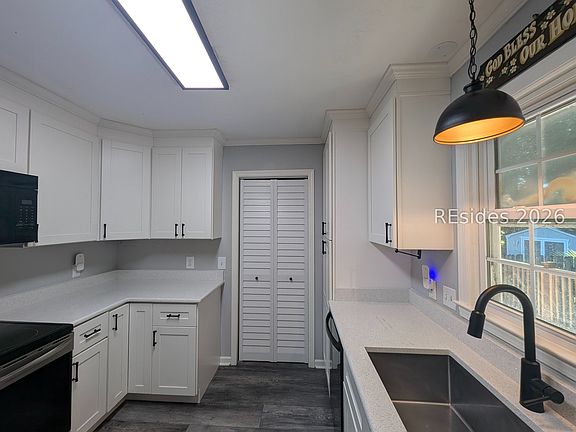 5th image of 2 Juniper Ln