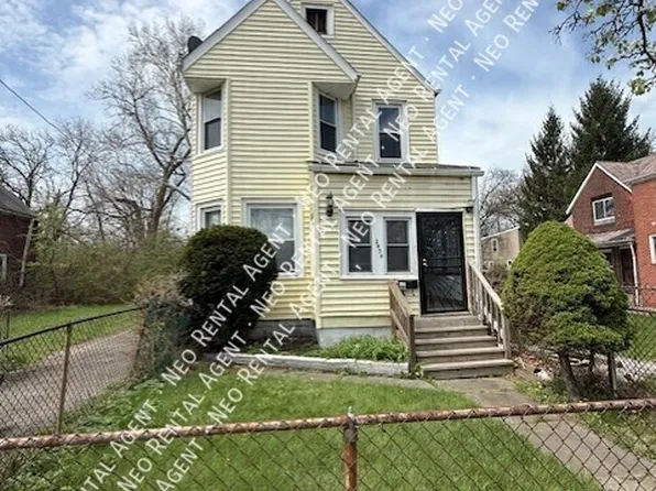 2434 E 83rd St, Cleveland, OH 44104