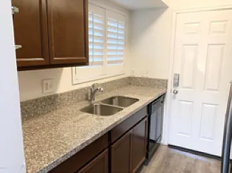 1738 E Nevada St — Photo 11