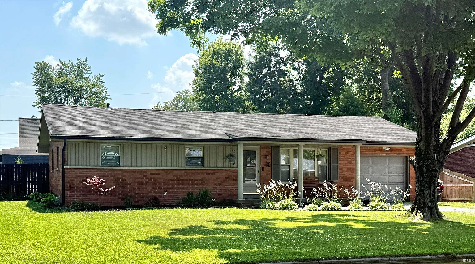 4409 Clover Dr photo 1