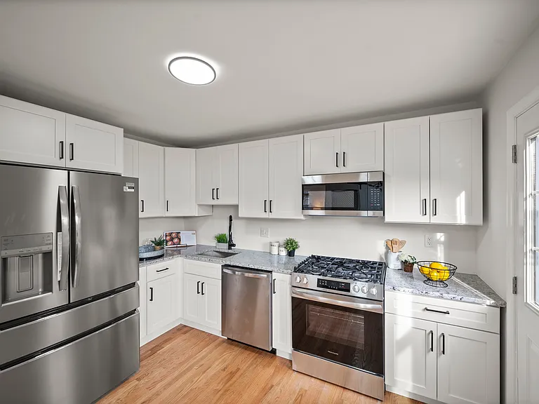 304 Hadaway Dr — Photo 15
