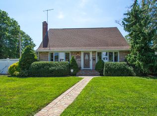 520 Irving Pl, Baldwin, NY 11510