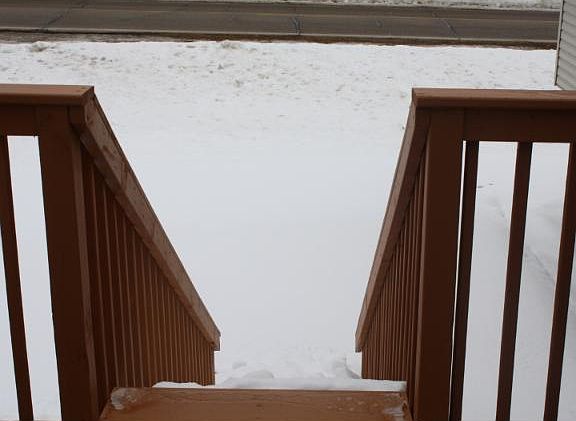 4th image of 716 N Ironwood Dr