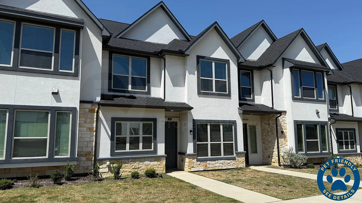 4 bed, 2.5 bath, 2159 sqft, $2,399 — Photo 1