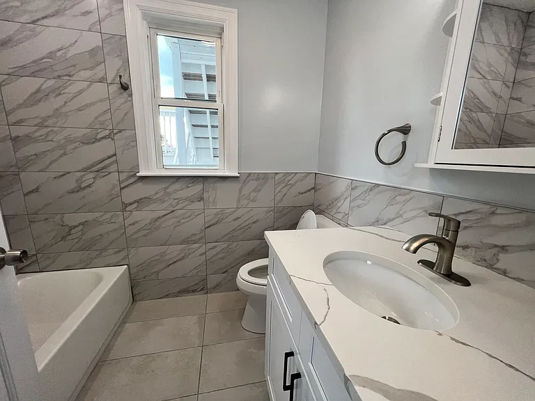 63 Gale St #2 — Photo 9