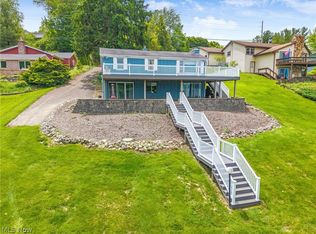 426 E Mohawk Dr, Malvern, OH 44644