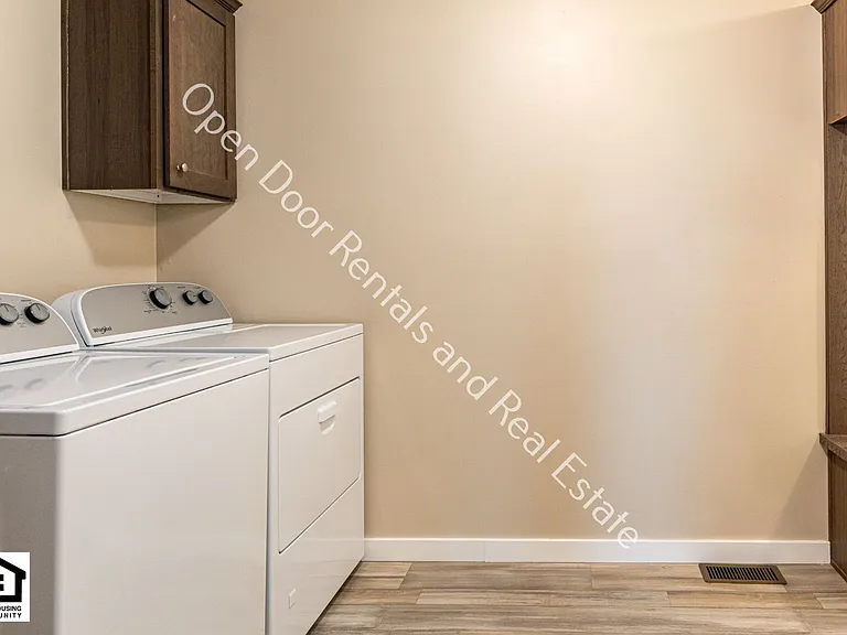 3420 S #1075E — Photo 29