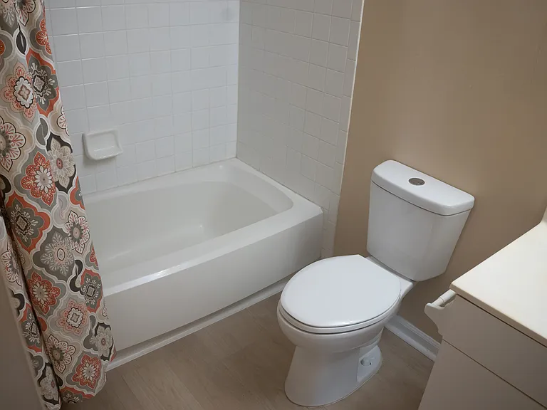 605 Rue Marseille #I — Photo 10