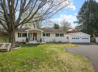 53B Elizabeth St #B, Kent, CT 06757
